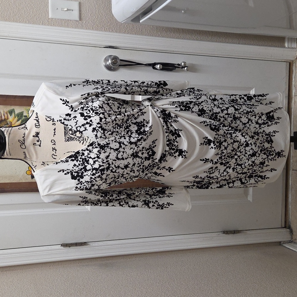 Jessica Simpson Cream and Gray Dress